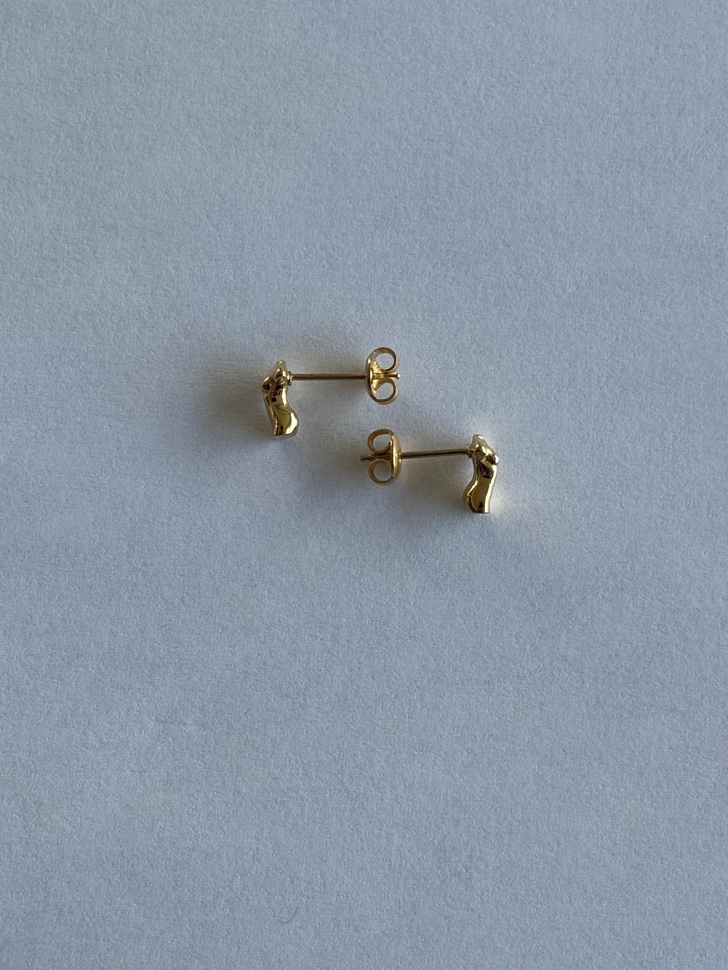 Paris stud gold plated