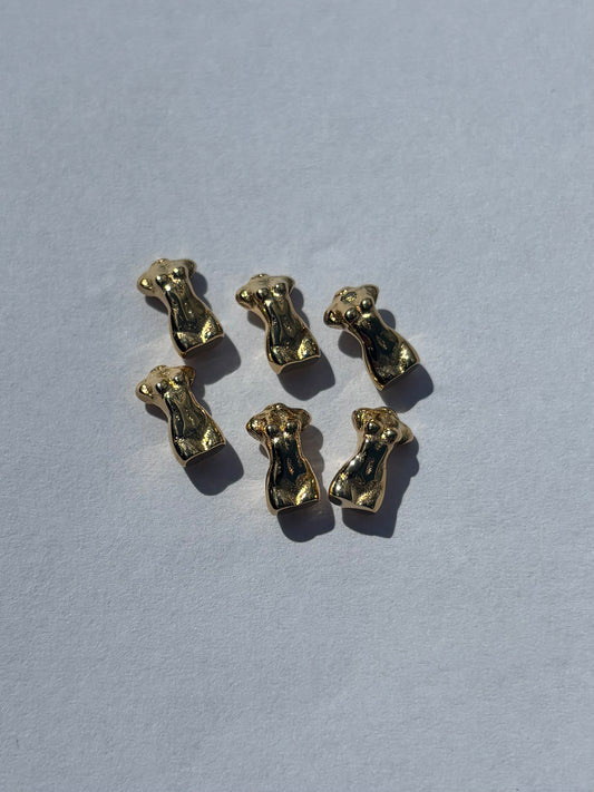 Paris stud gold plated